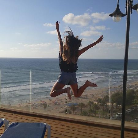 בת ים Penthouse Apartment On The Beach מראה חיצוני תמונה