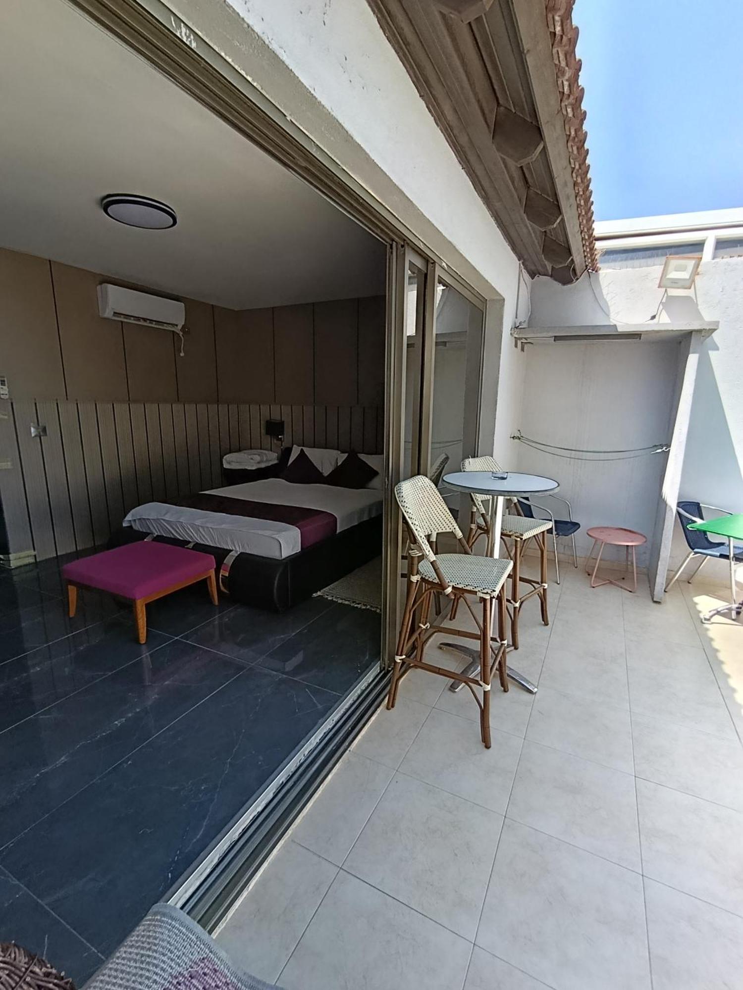 בת ים Penthouse Apartment On The Beach חדר תמונה