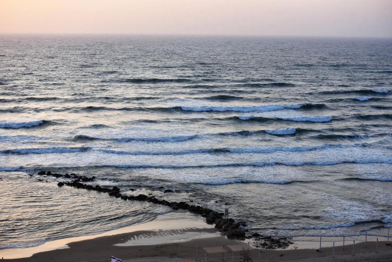 בת ים Penthouse Apartment On The Beach מראה חיצוני תמונה