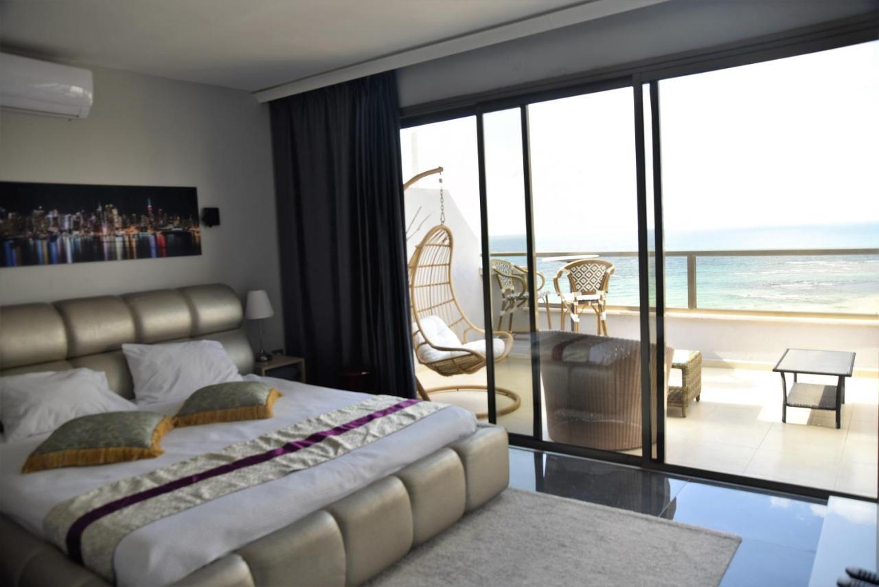 בת ים Penthouse Apartment On The Beach מראה חיצוני תמונה