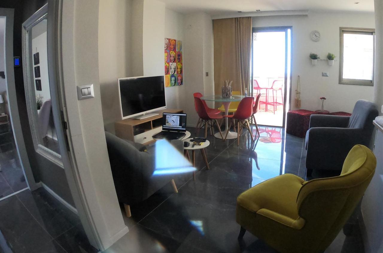 בת ים Penthouse Apartment On The Beach מראה חיצוני תמונה