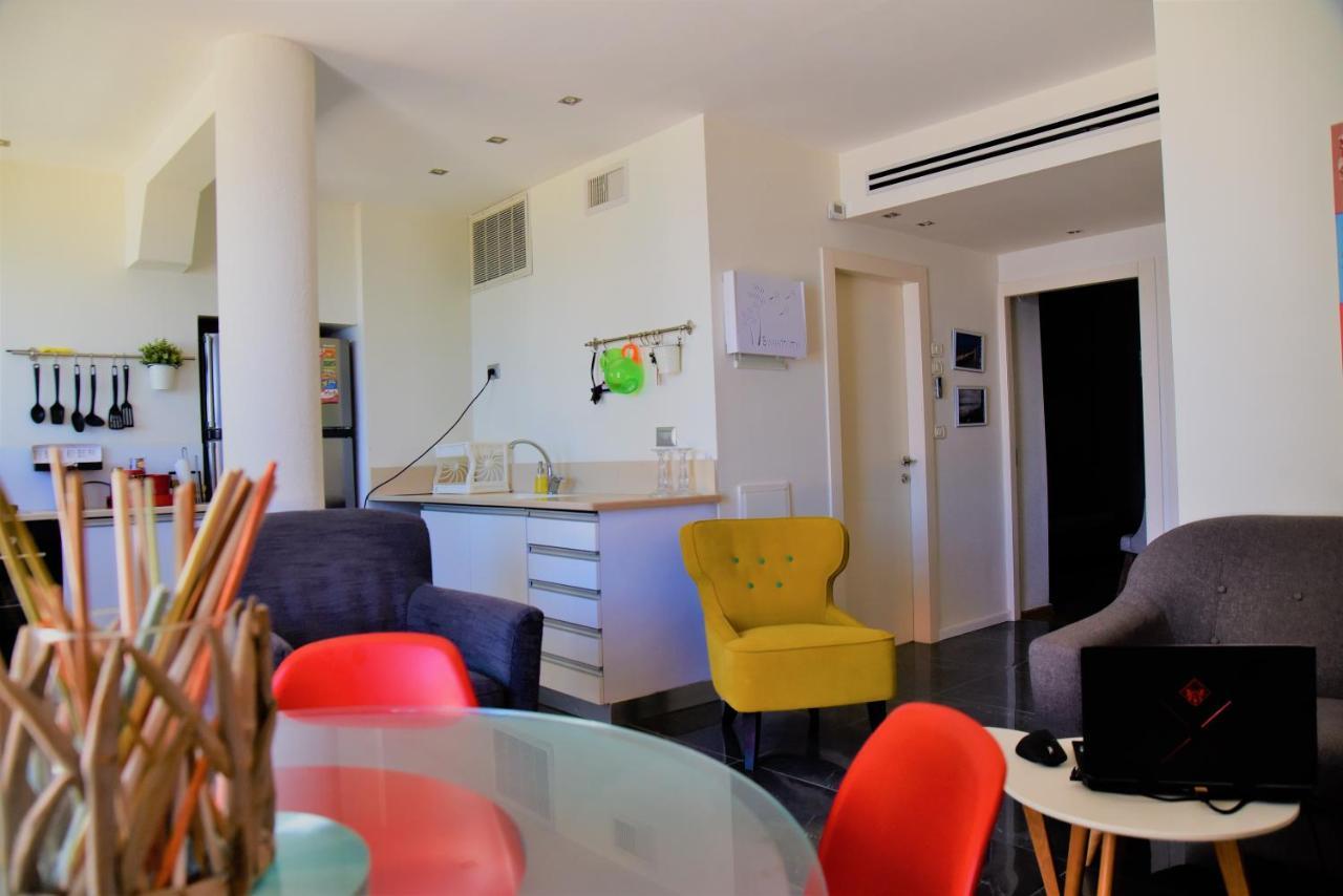 בת ים Penthouse Apartment On The Beach מראה חיצוני תמונה